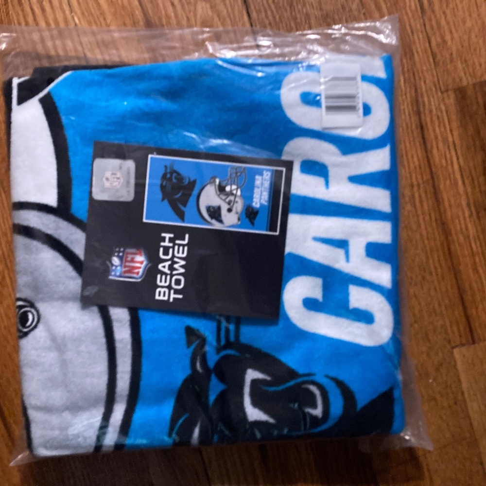Carolina Panthers 🐆 NFL beach 🏖️ towel football 🏈 bath